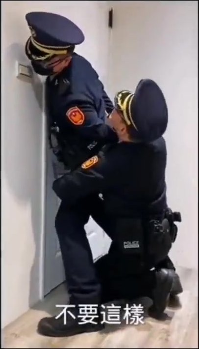 cops held hostage