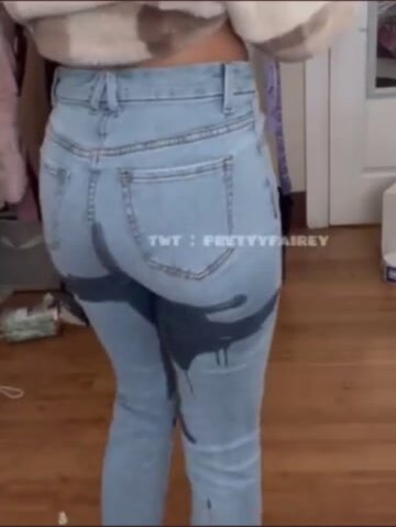 Girl Wets Jeans - video 2