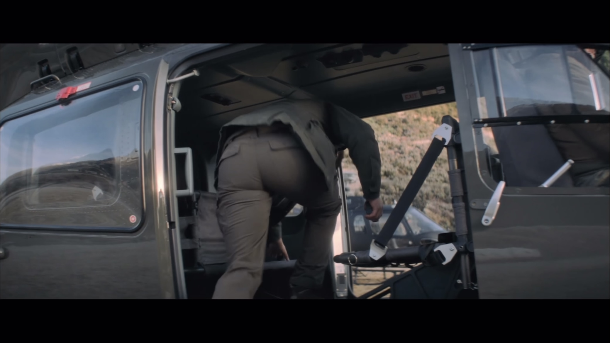 Henry Cavill Ass clip from Mission: Impossible Fallout