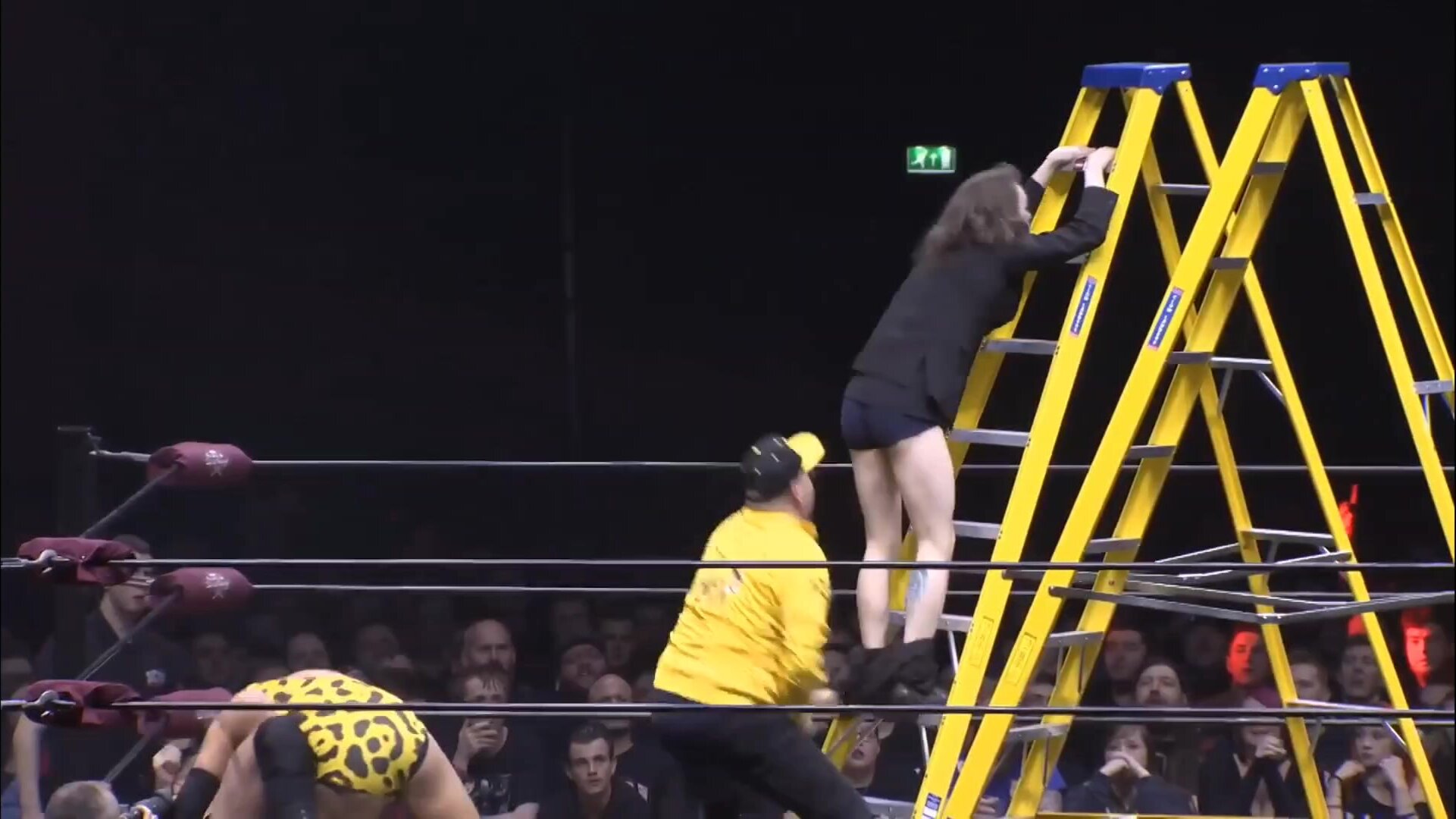 Wrestling manager pantsed