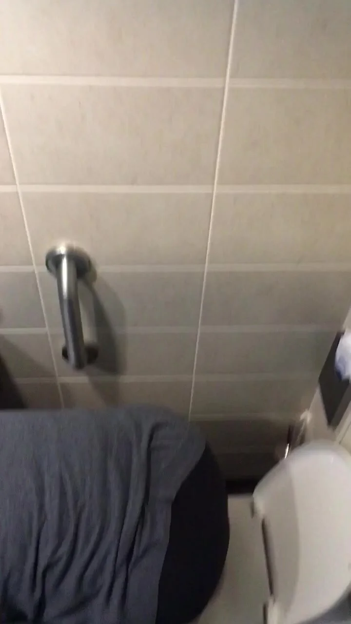 Drunk mom on Carnival cruise being spyed in toilet - ThisVid.com