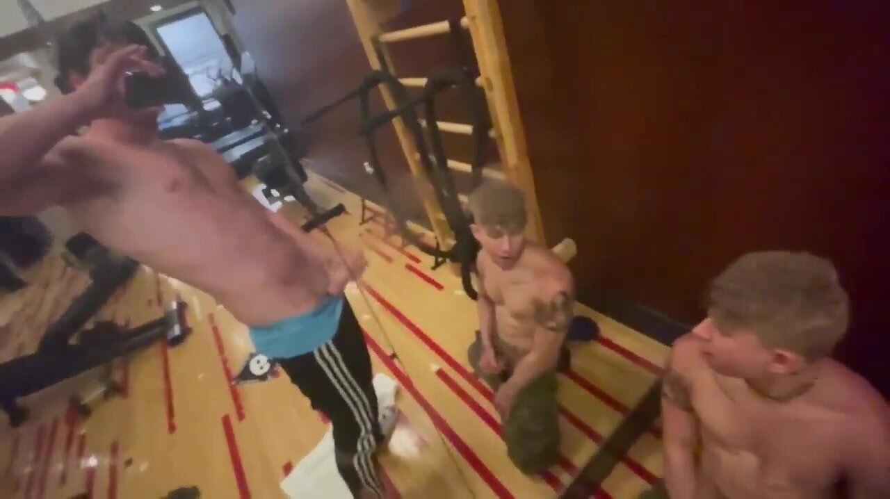 twink fucked at the gym