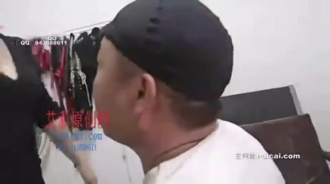 Chinese Femdom slap worship - video 18