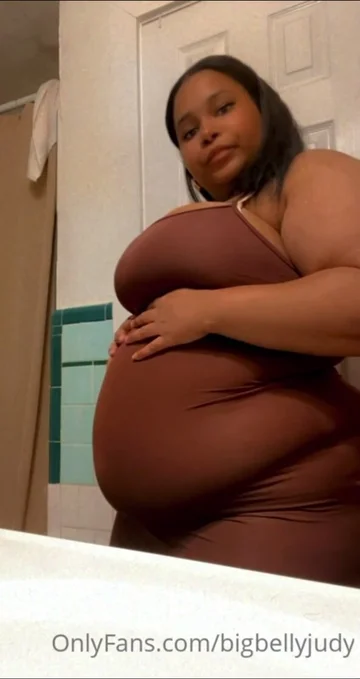 Bbw Giant Belly Porn - BBW Big Belly Judy - ThisVid.com
