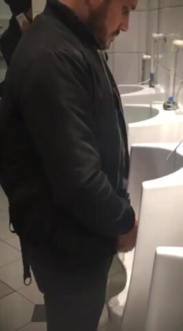 Urinal spy show off