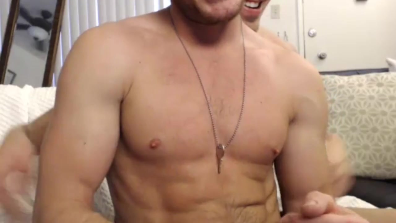 MUSCLE HOTTIE JO WEBCAM (424)