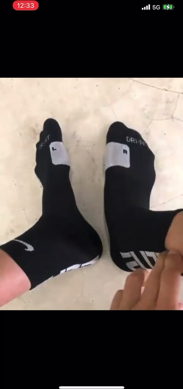 Twink removes smelly socks from size 22 feet