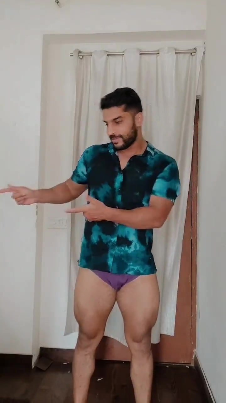 Sexy bulge 555 indian