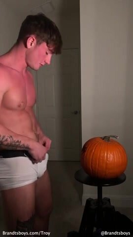 Sexy troy - video 4