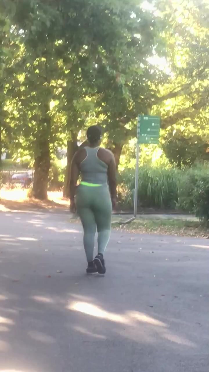 Big ebony ass in public