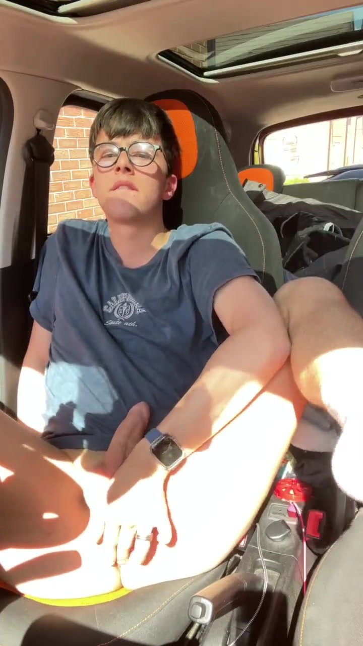 British guy wanks in his car