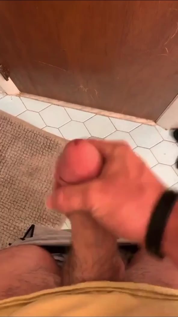 Straight guy jerking off - video 6