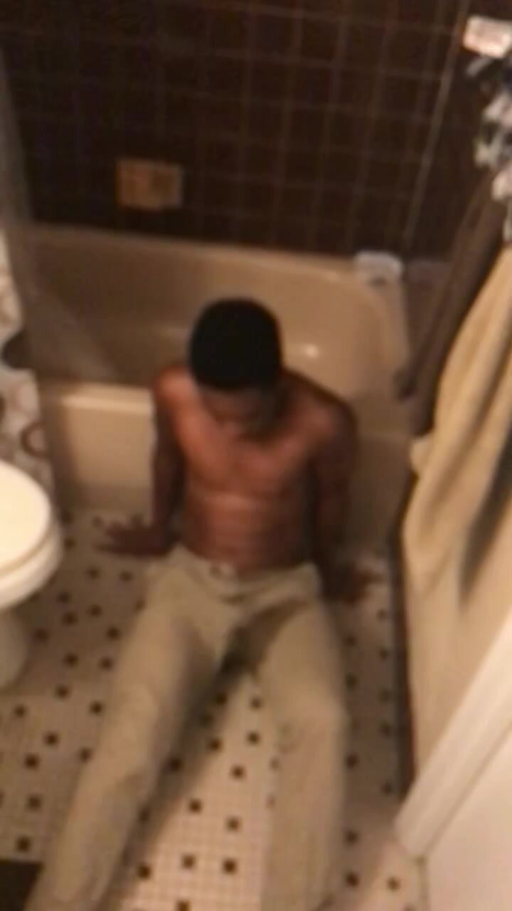 Pissing on the floor - video 13