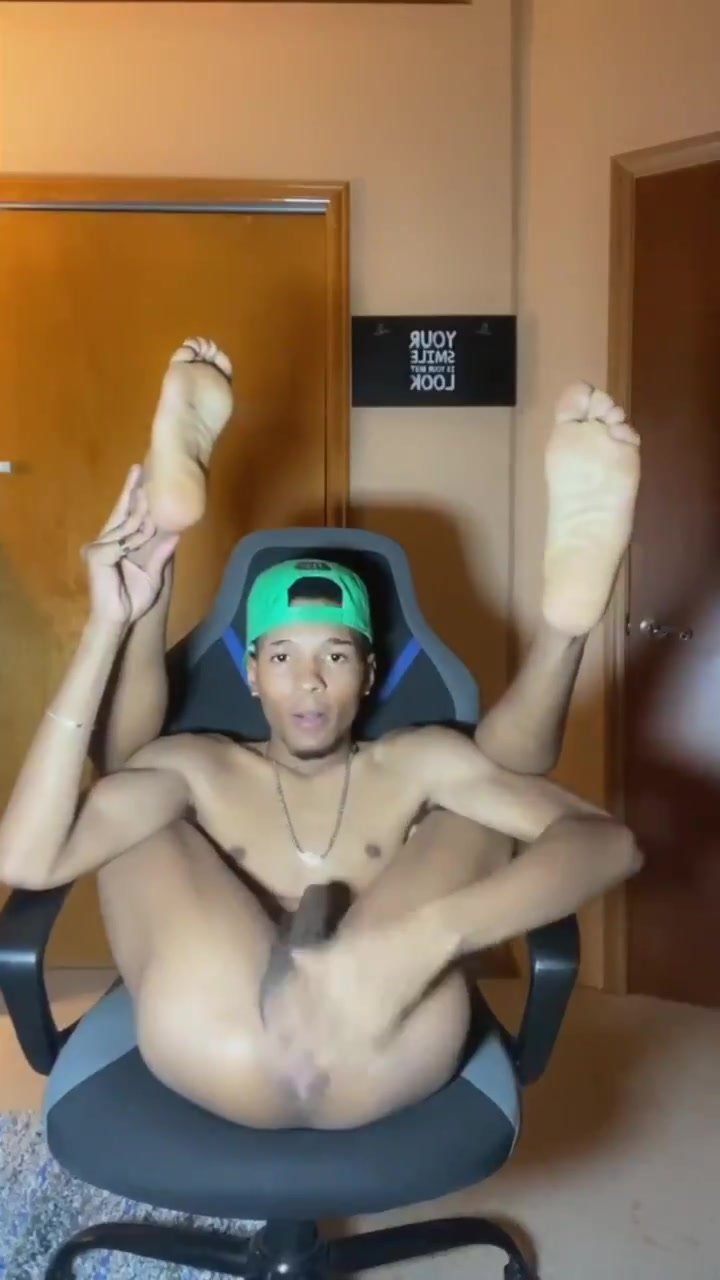 Cute twink jacking