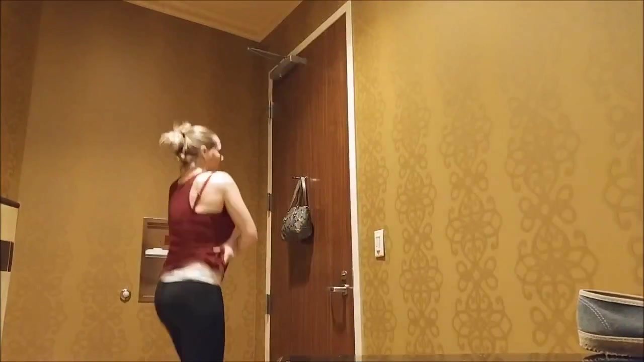 a girl hot shitting and piss in the casino
