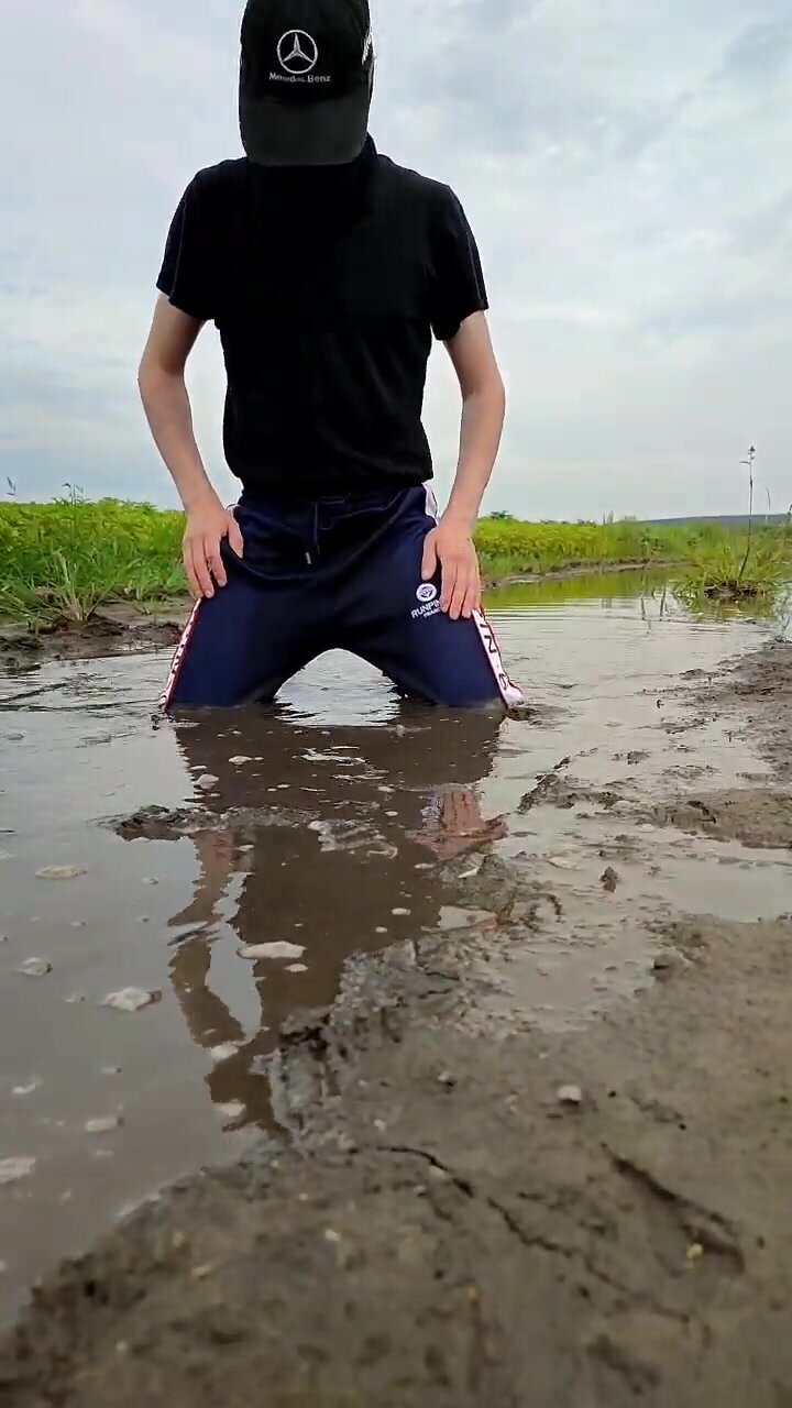 Mud pants boy