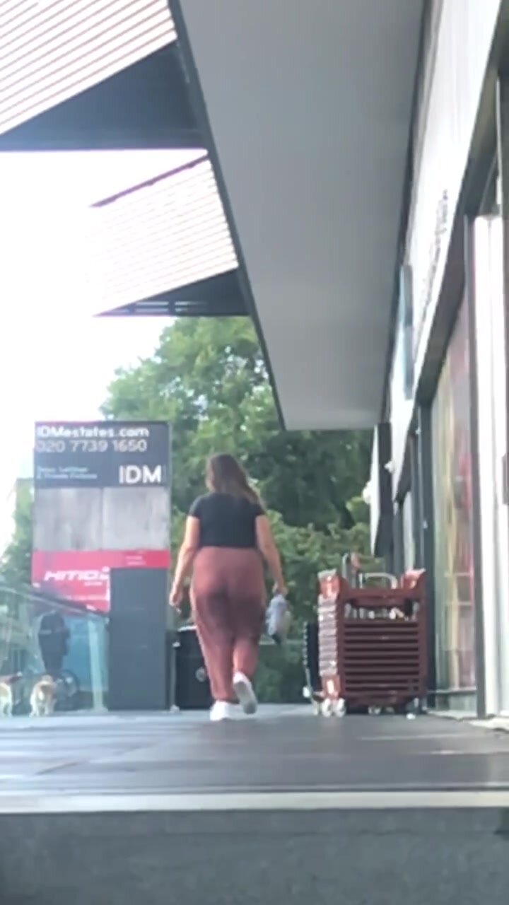 Sexy bbw walking in tight pants