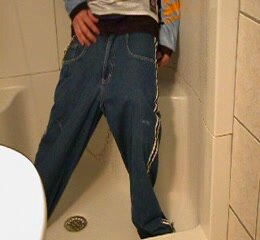 Jace hoses his hott sk9tr baggys down with piss