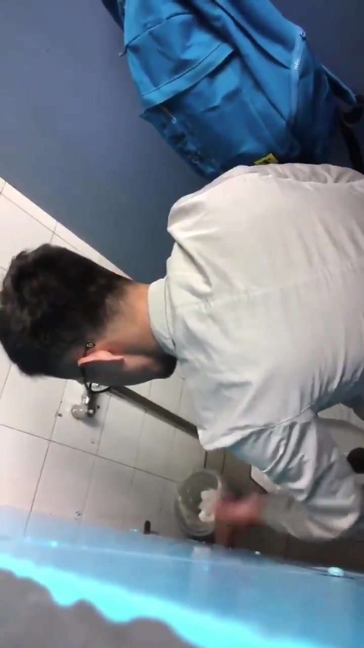 Asian Toilet BJ Spycam