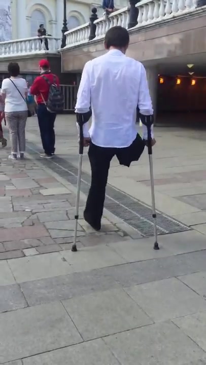 RAK-man-single-legged-sex-men-3