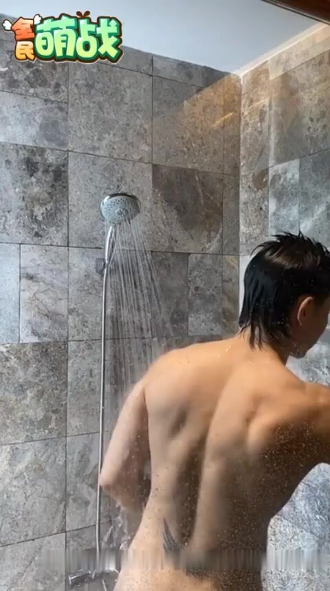 Asian Hunk  Jerking off