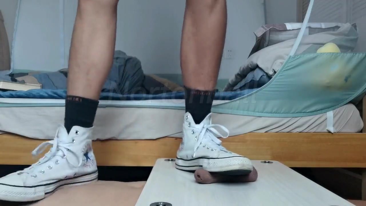 male dress shoes sneakers trample - video 71