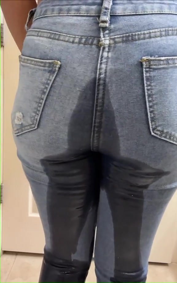 jeans pee - video 5