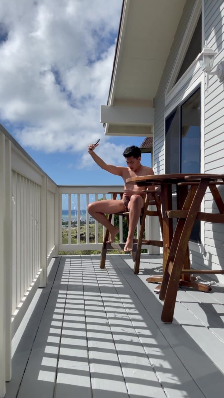 Twink cumming outside on the deck