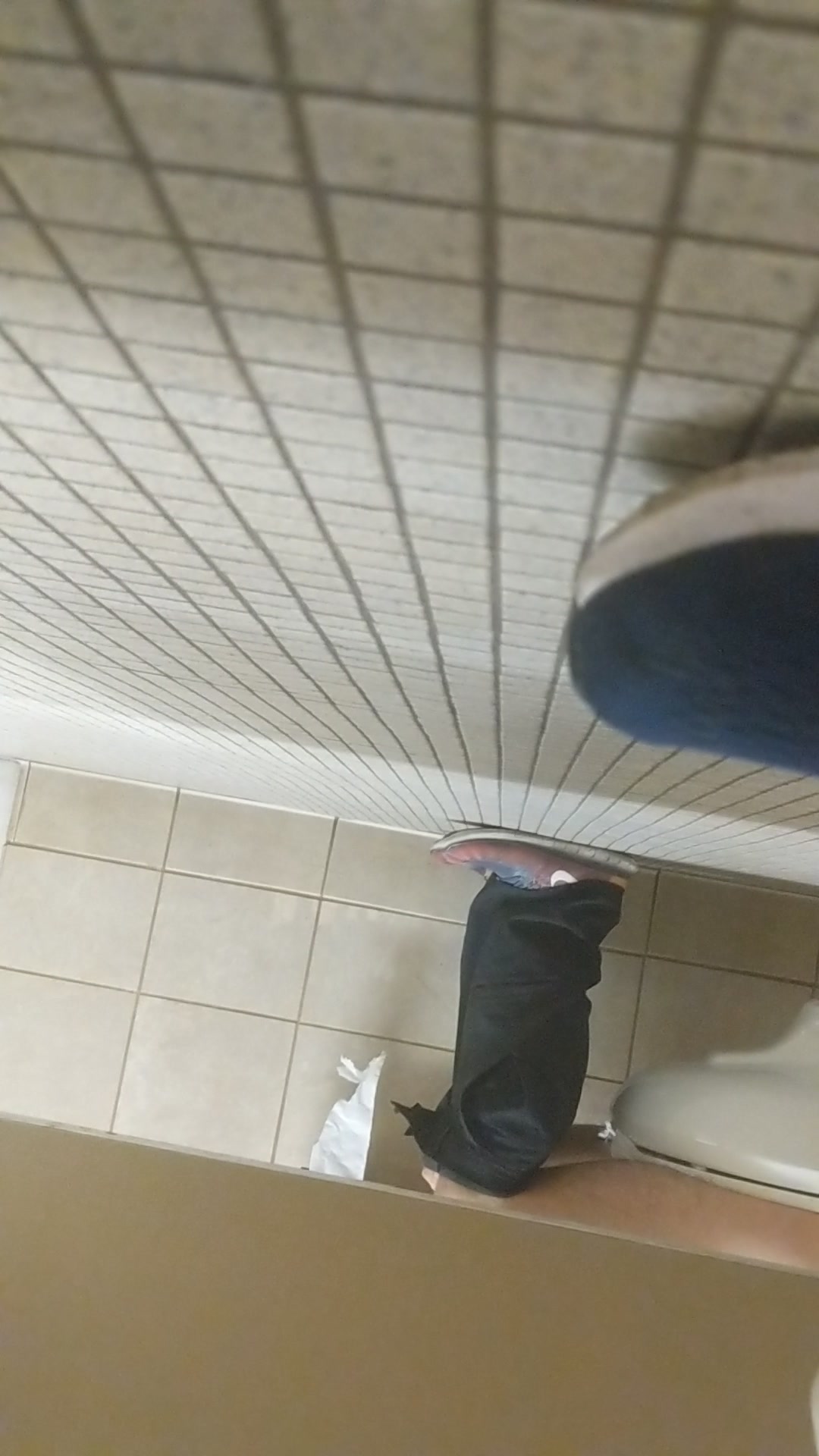 lean college kid wiping