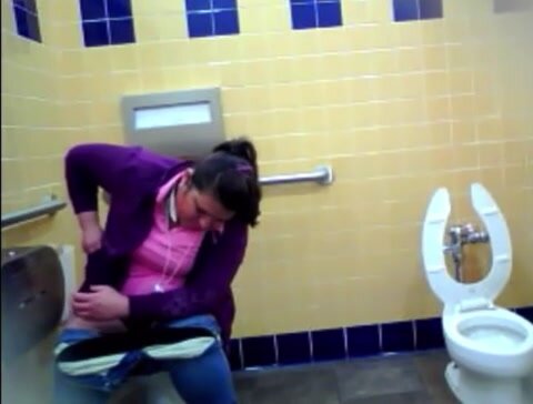Latina farting and pooping in public toilet