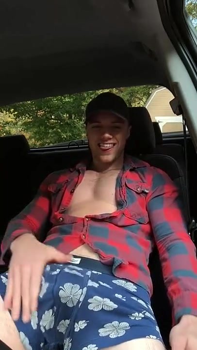 Hot stud jerks off in his truck
