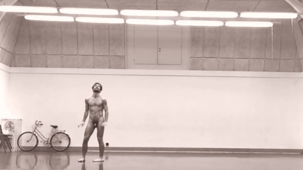 Nude dancer - video 2
