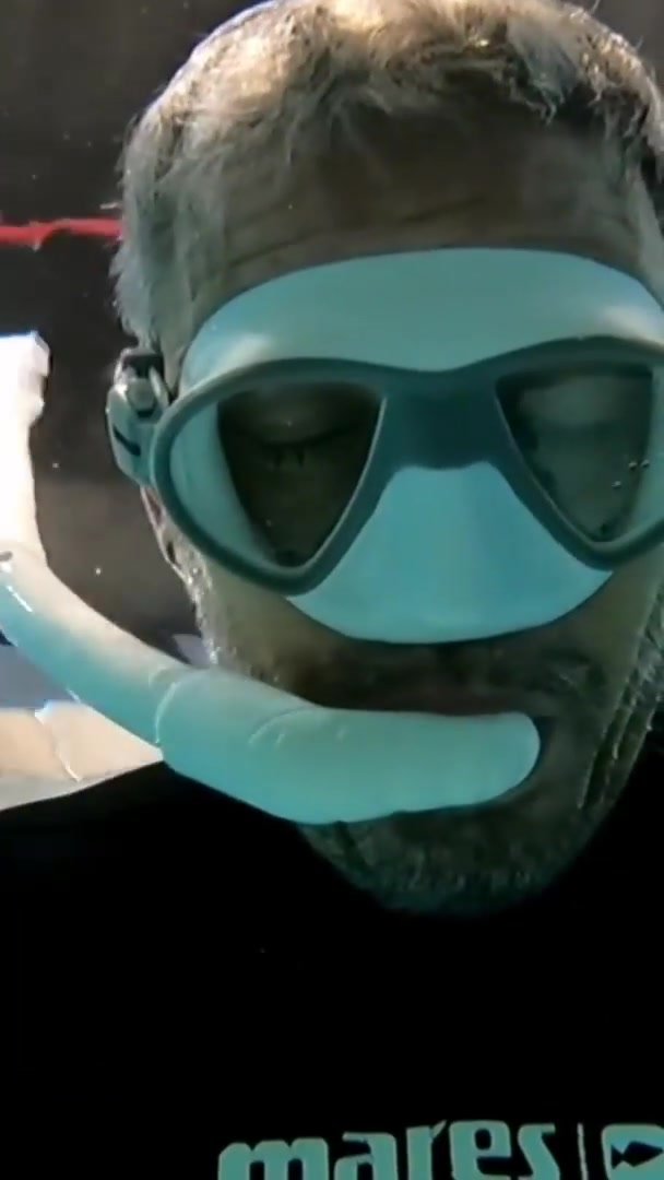 Spanish freediver underwater static breathold
