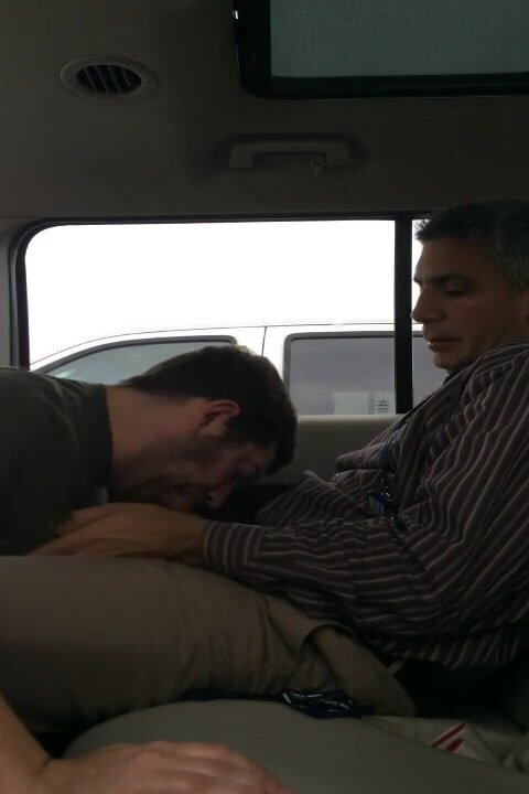 MARRIED GUY GETTING SUCK DURING BREAK TIME