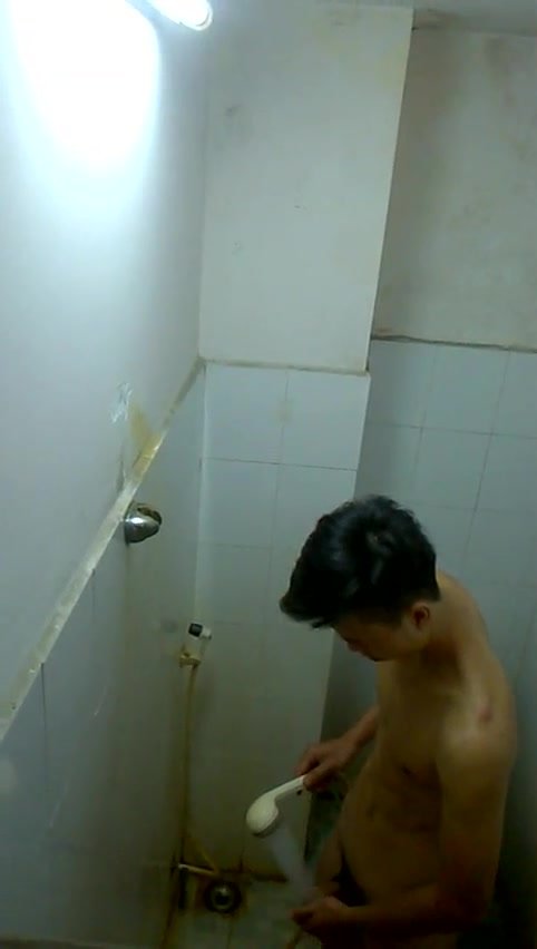 Big dick dude in the shower