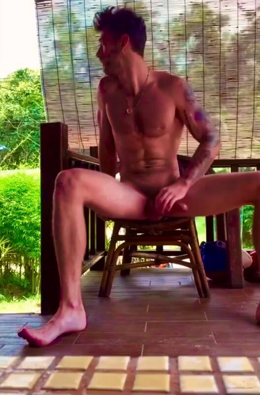 Guy Cautiously wanks outdoors