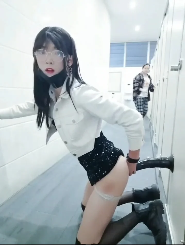 Asian Girl Dildo Skirt - Korean Tgirl public bathroom dildo Fuck - ThisVid.com