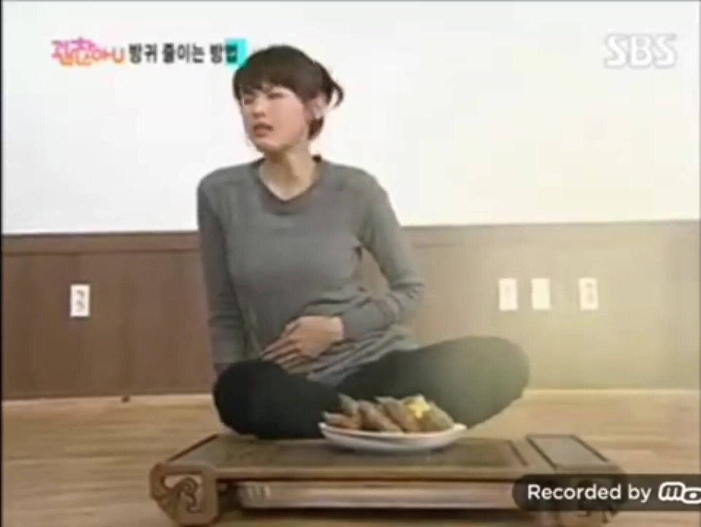 Korean girl fart - video 113