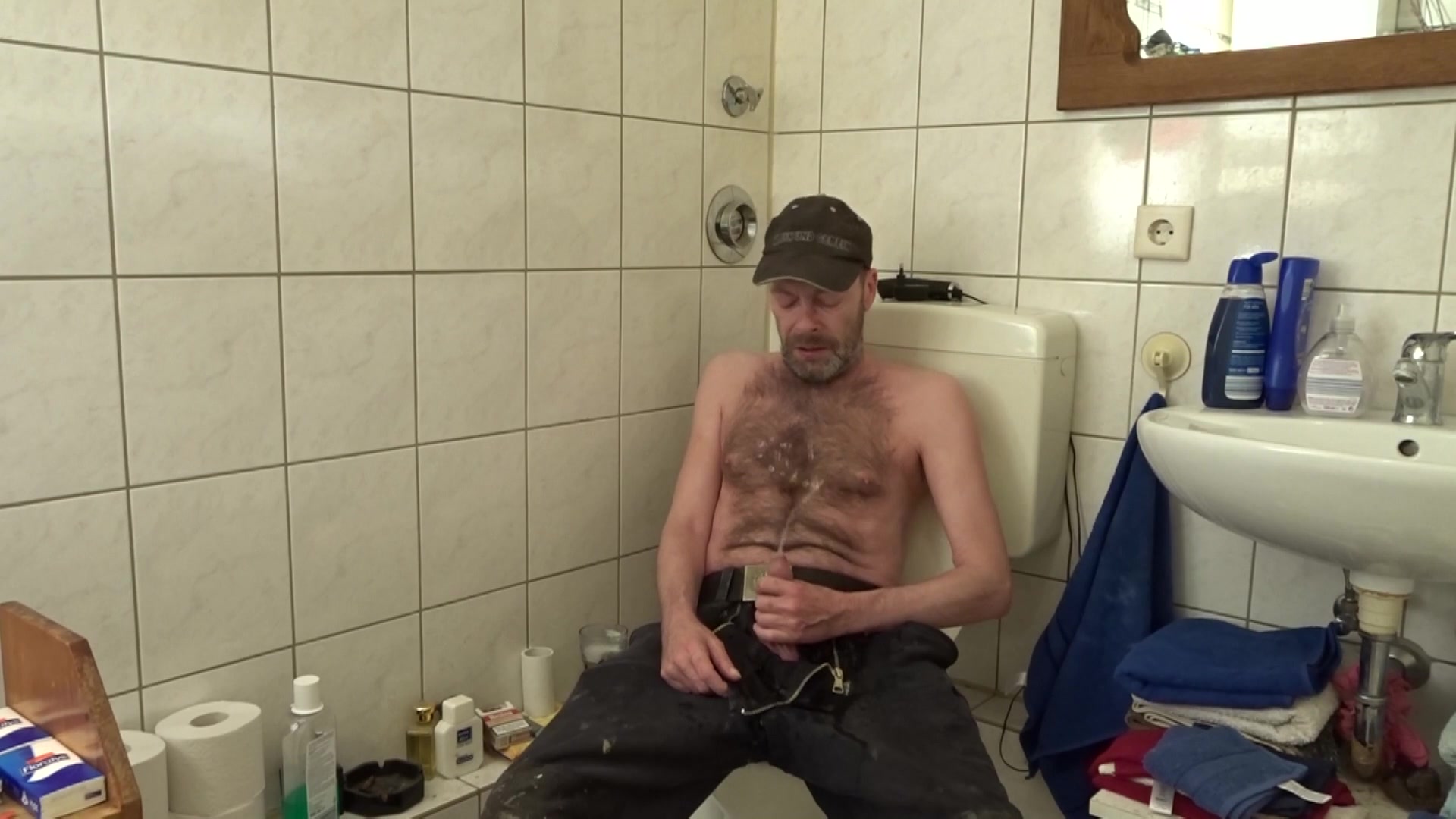 Nice uncut cock in working clothes, first peeing, than wanking