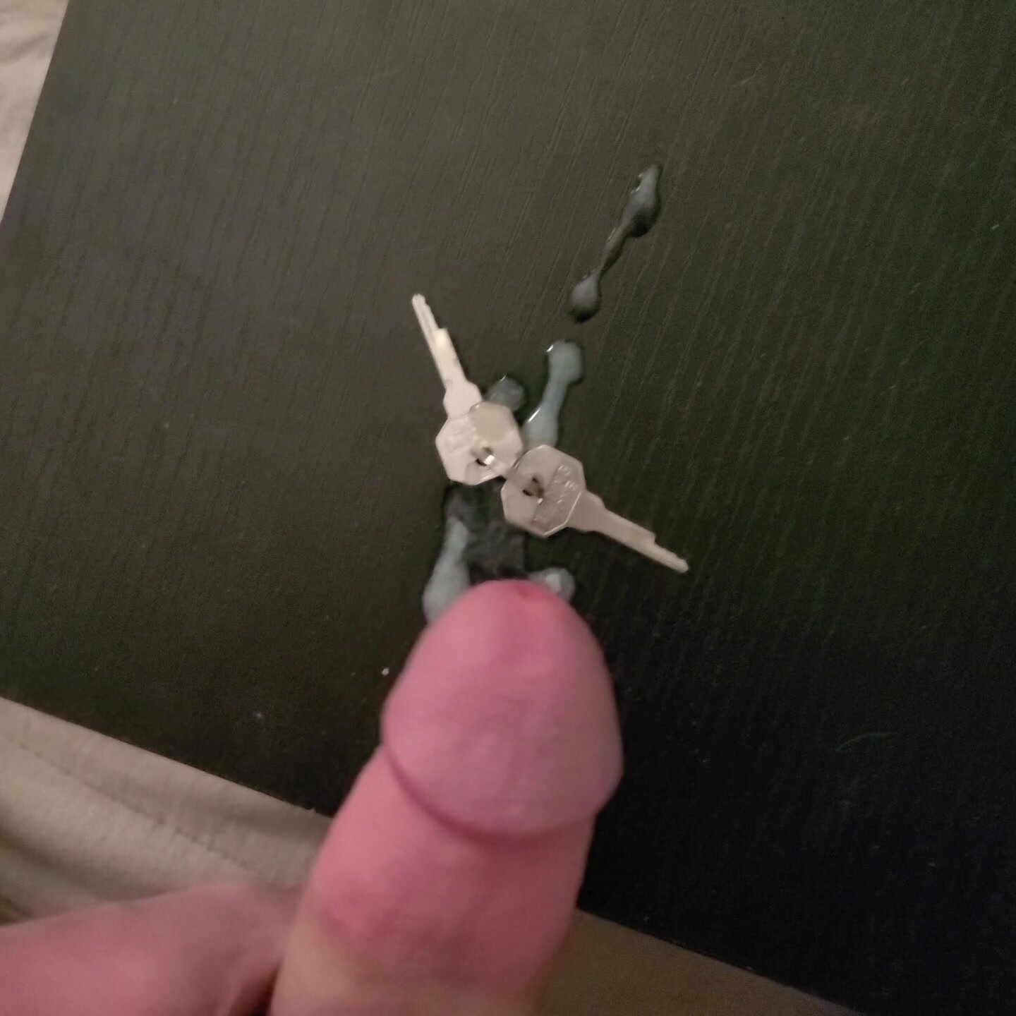 Cumming on my faggots keys