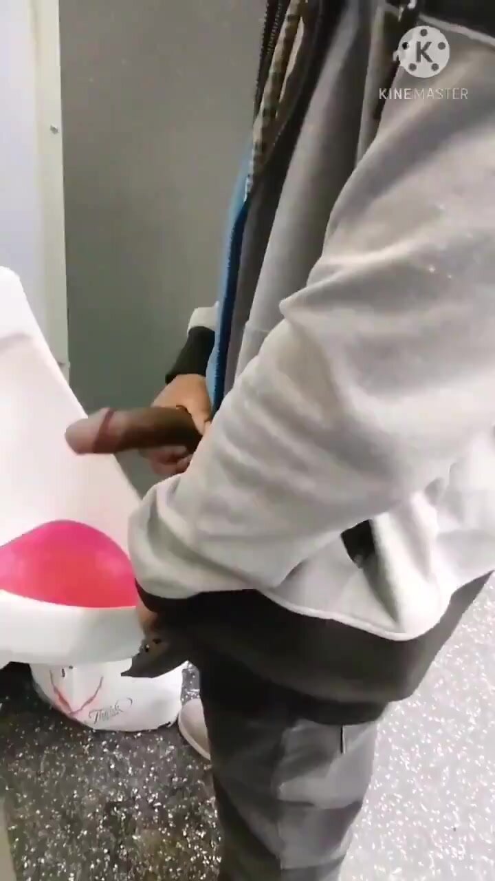 Urinal jerk off - video 2
