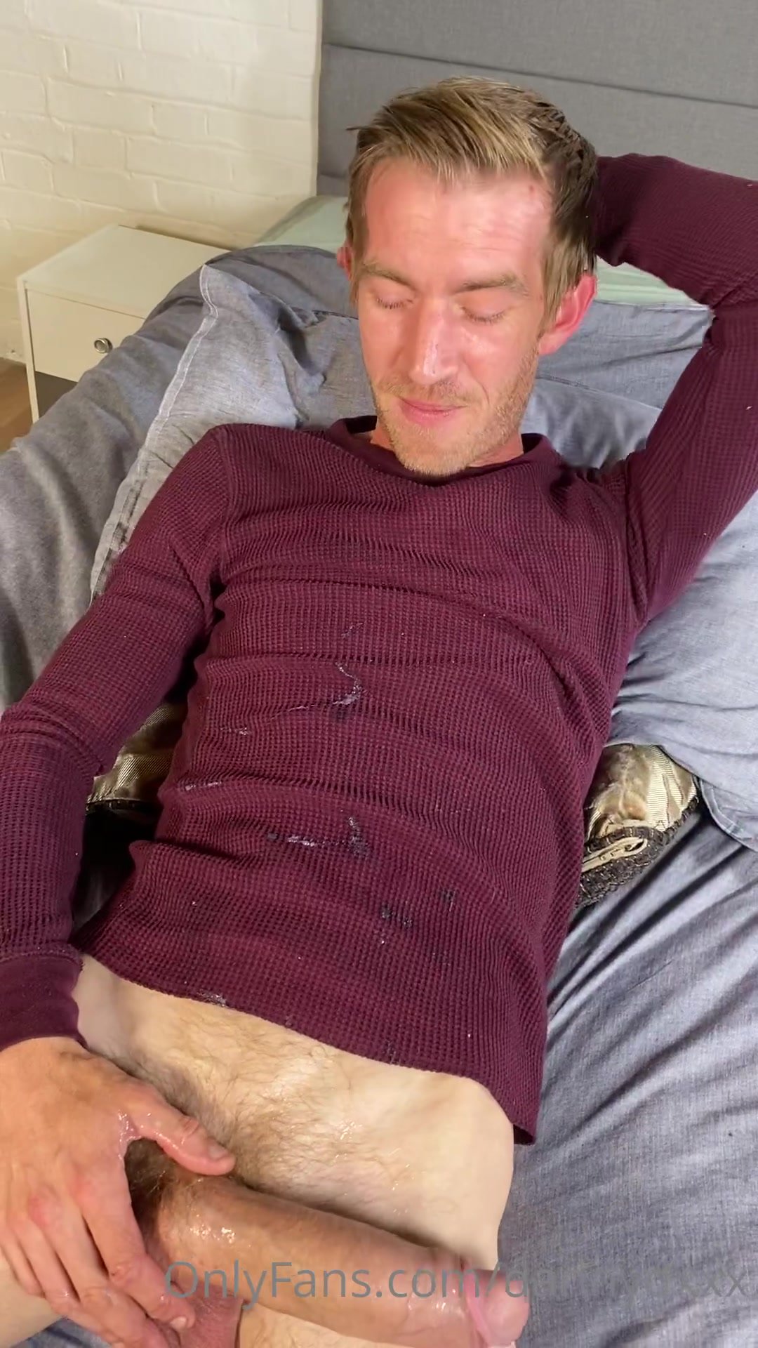 bwc sells shirt with cum