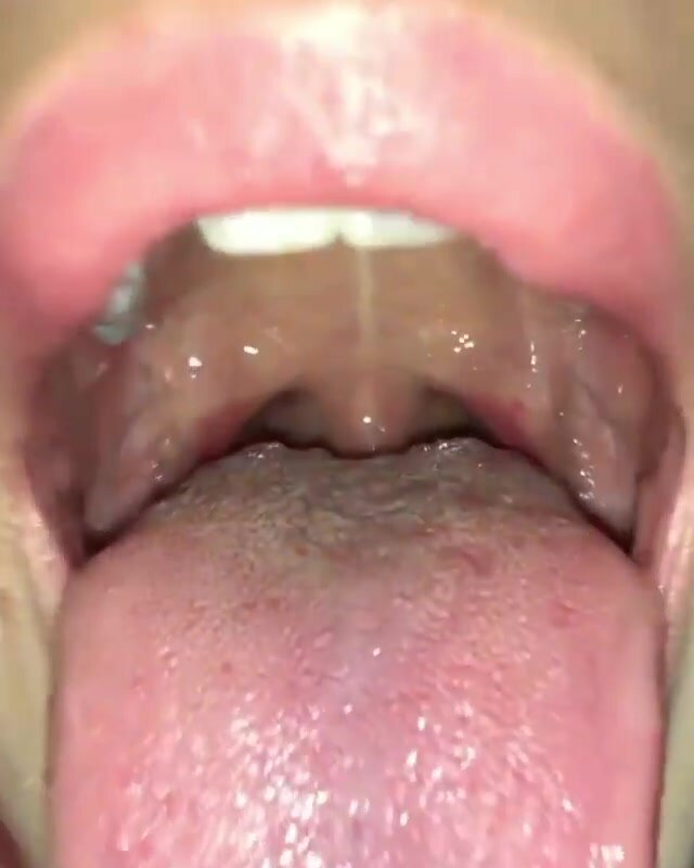 Girl uvula - video 29