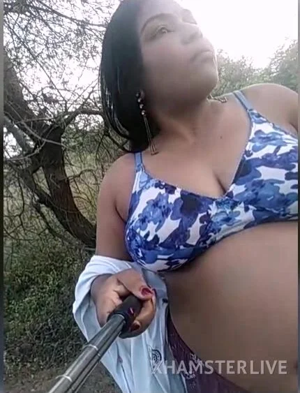 430px x 563px - Indian mature peeing in public - ThisVid.com em inglÃªs