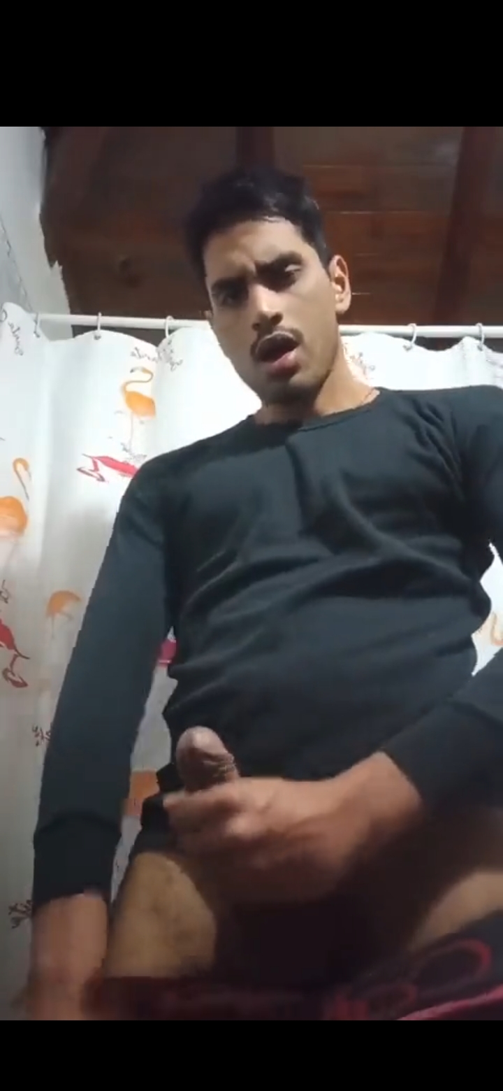 Desi hunk - video 13