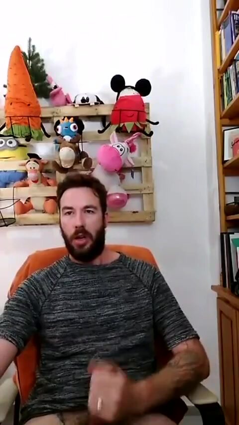 Guy with beard cums