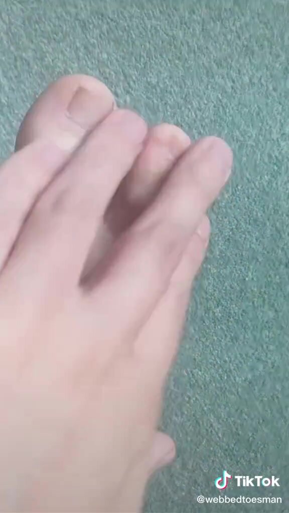 Sexy fully webbed toes