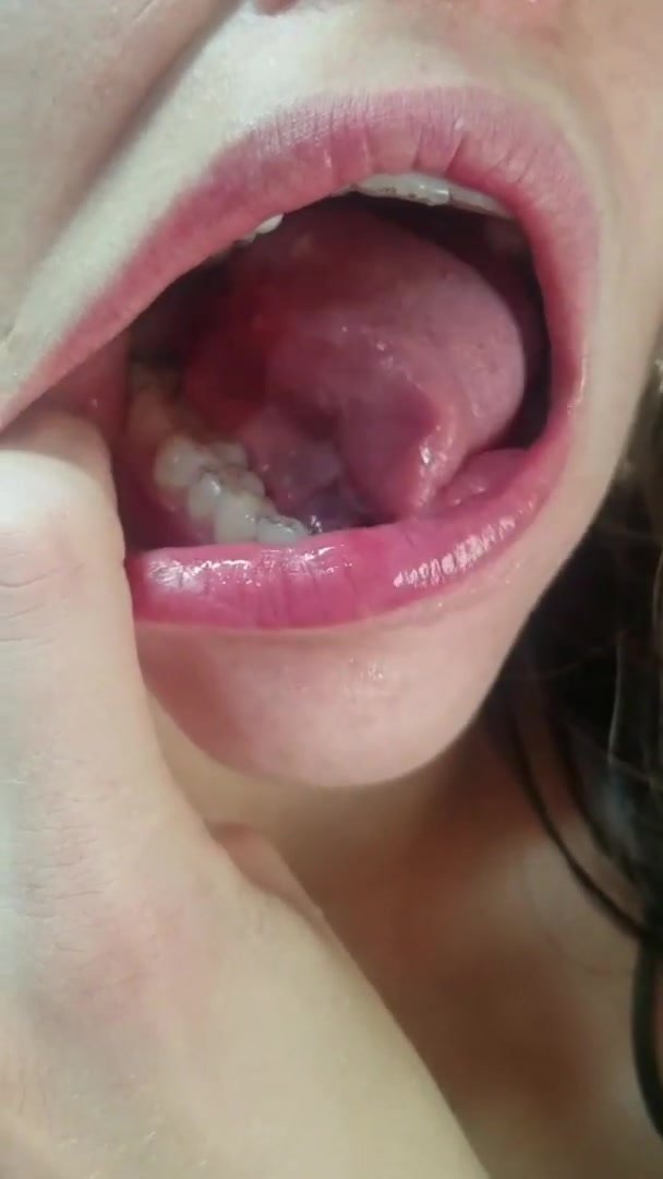girl mouth 23