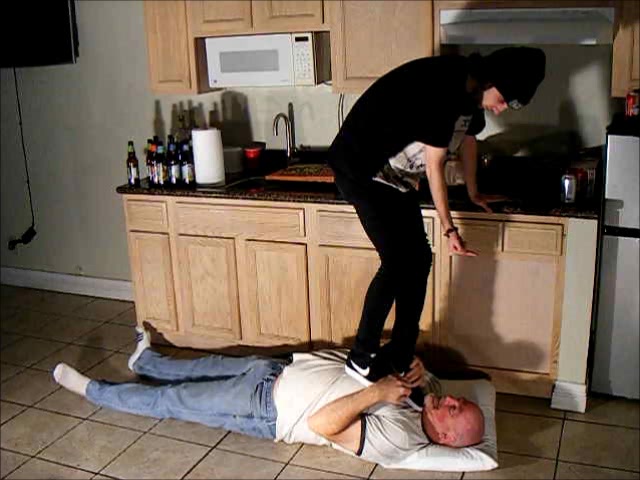 Young Guy Tramples With Nike Skate Shoes