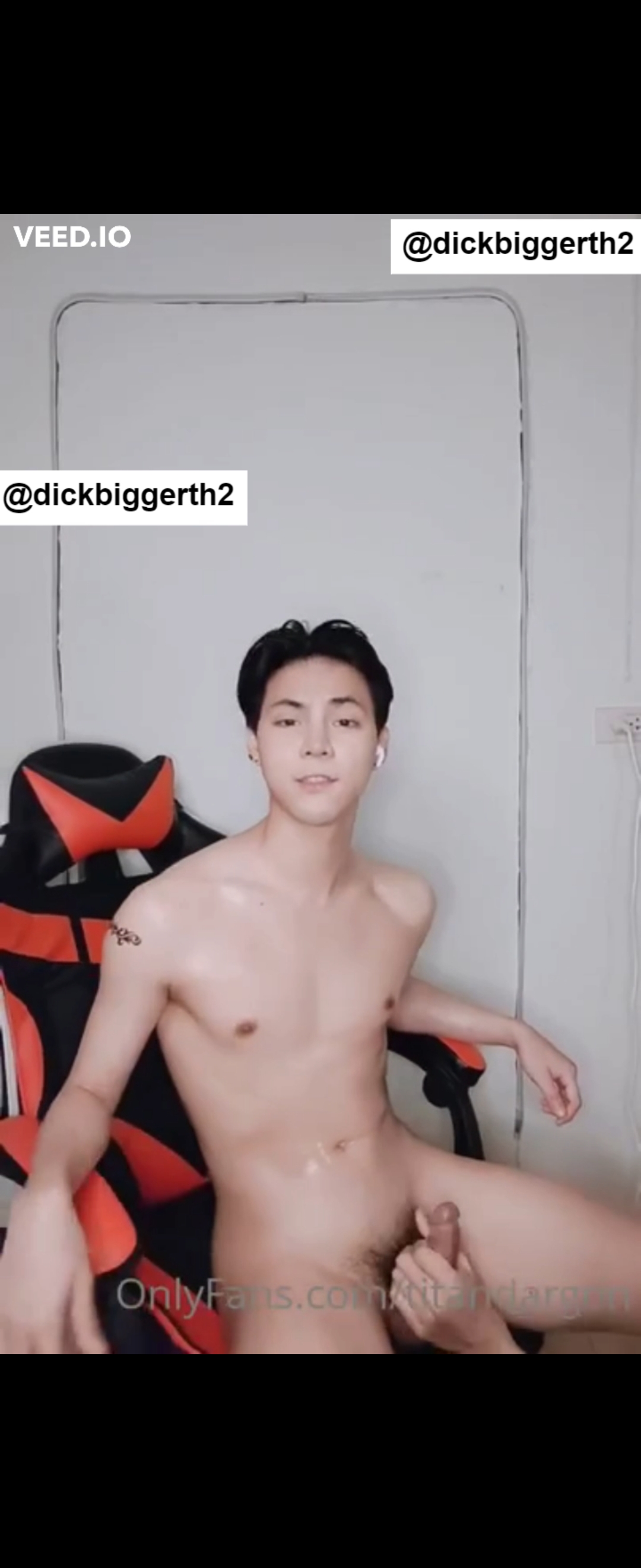 Asian handsome - video 11